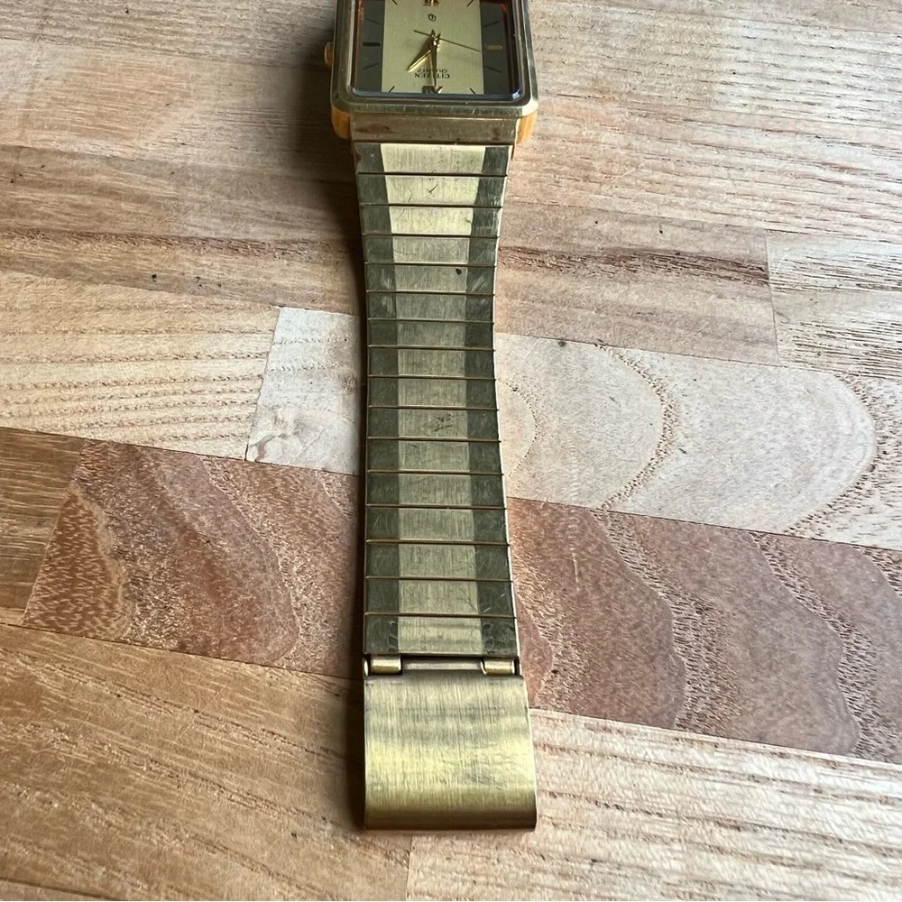 Citizen brand quartz